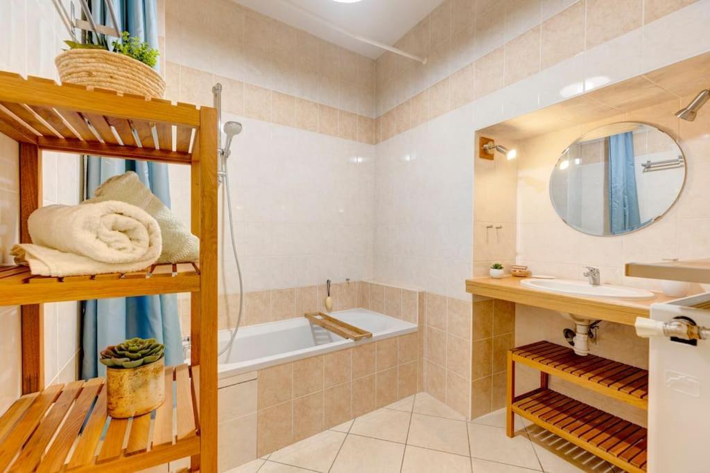 Vecchia Citta Cote Vieille Ville # Yolo Alp Home อานซี ภายนอก รูปภาพ